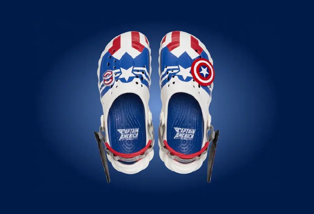 Marvel x Crocs Echo Clog Captain America Pack