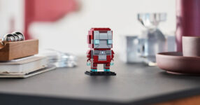 น่ารักแท้ LEGO Iron Man MK5