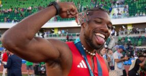 นักวิ่งชาวอเมริกาพกการ์ด Yu-Gi-Oh! ลงแข่งโอลิมปิครอบคัดเลือก 11 นักวิ่งชาวอเมริกาพกการ์ด Yu-Gi-Oh! ลงแข่งโอลิมปิครอบคัดเลือก