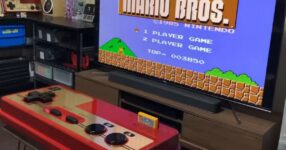 งานใหญ่ ! ชาวญี่ปุ่นประกอบจอยคอนโทรลเลอร์ Famicom ยักษ์เอาไว้เล่นที่บ้าน