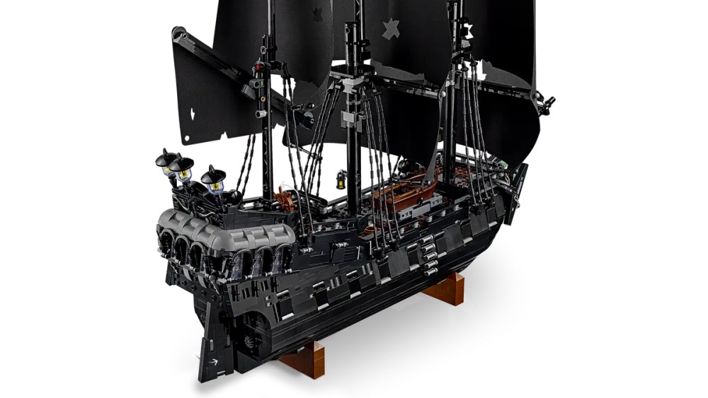 LEGO ปล่อย Black Pearl เรือโจรสลัดในตำนานที่กลับมาโลดแล่นอีกครั้ง 6 LEGO ปล่อย Black Pearl เรือโจรสลัดในตำนานที่กลับมาโลดแล่นอีกครั้ง