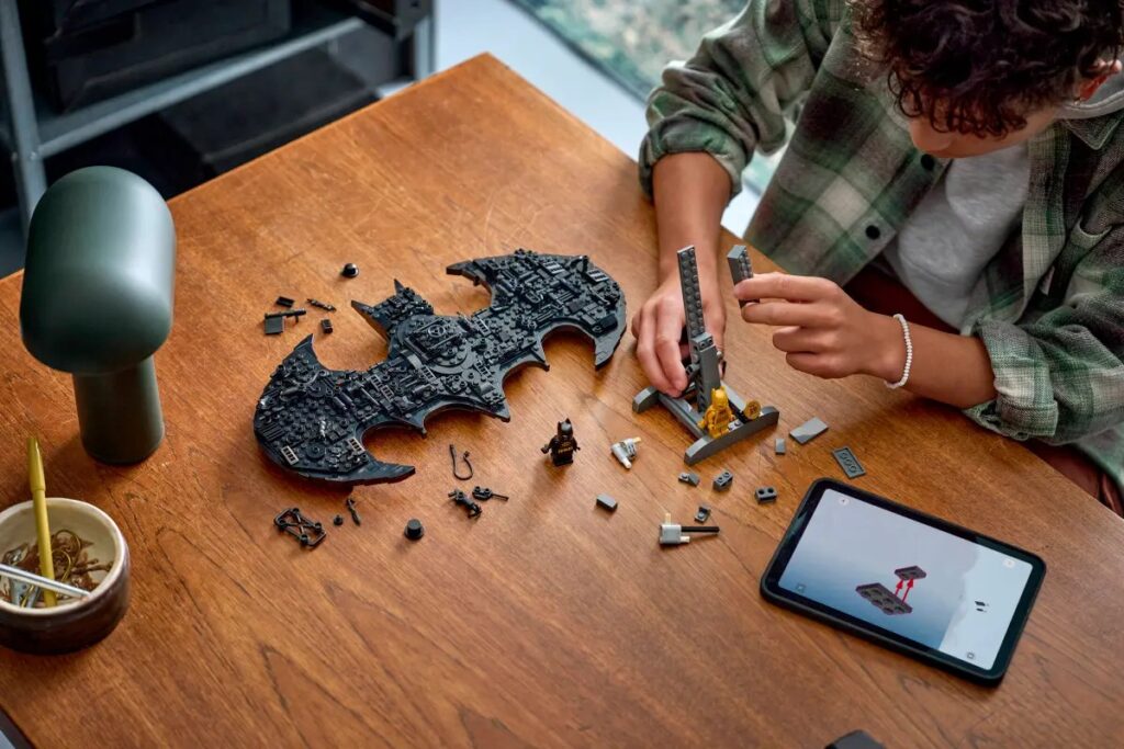 LEGO Batman Logo สัญลักษณ์แห่งอัศวินรัตติกาลที่คุณต่อขึ้นเองได้! 4 LEGO Batman Logo สัญลักษณ์แห่งอัศวินรัตติกาลที่คุณต่อขึ้นเองได้!
