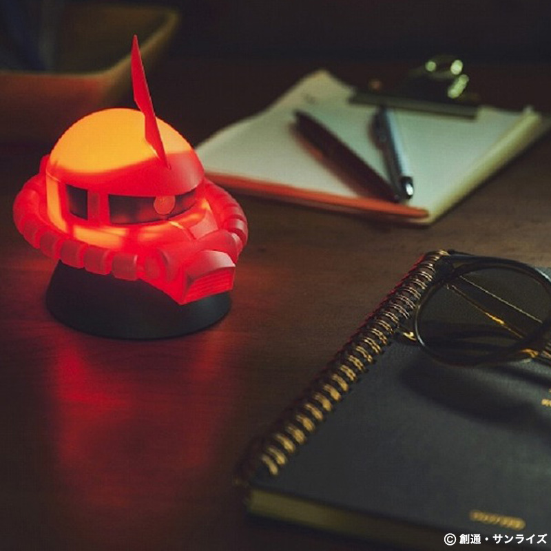 ตกแต่งห้องเก๋ ๆ ด้วยไฟ Char's Zaku II จาก Gundam 4 Gundam