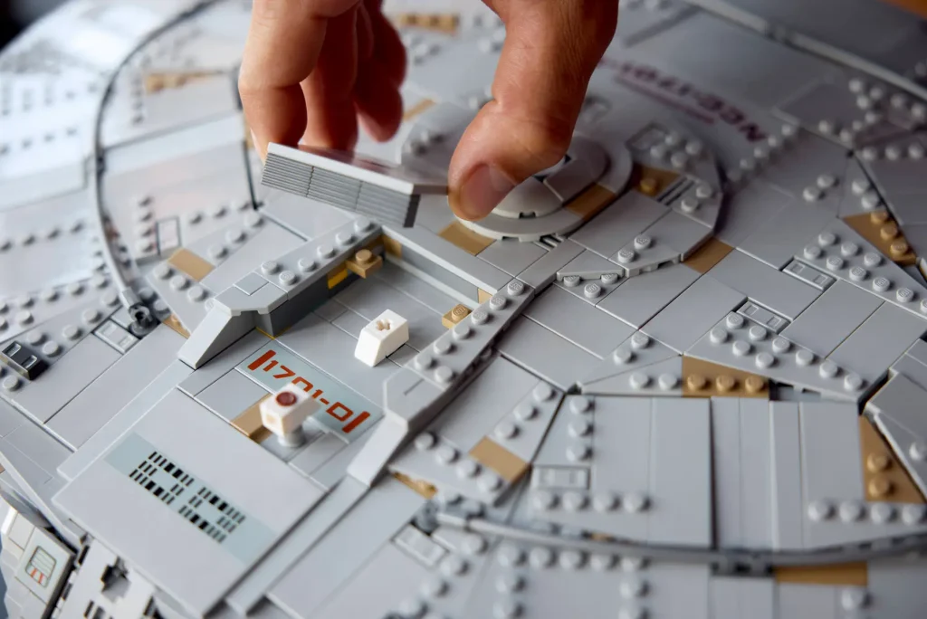 ยานในตำนานสุดไอคอนของจักรวาล Star Trek ถูกถอดแบบเป็น LEGO สุดอลัง 5 ยานในตำนานสุดไอคอนของจักรวาล Star Trek ถูกถอดแบบเป็น LEGO สุดอลัง