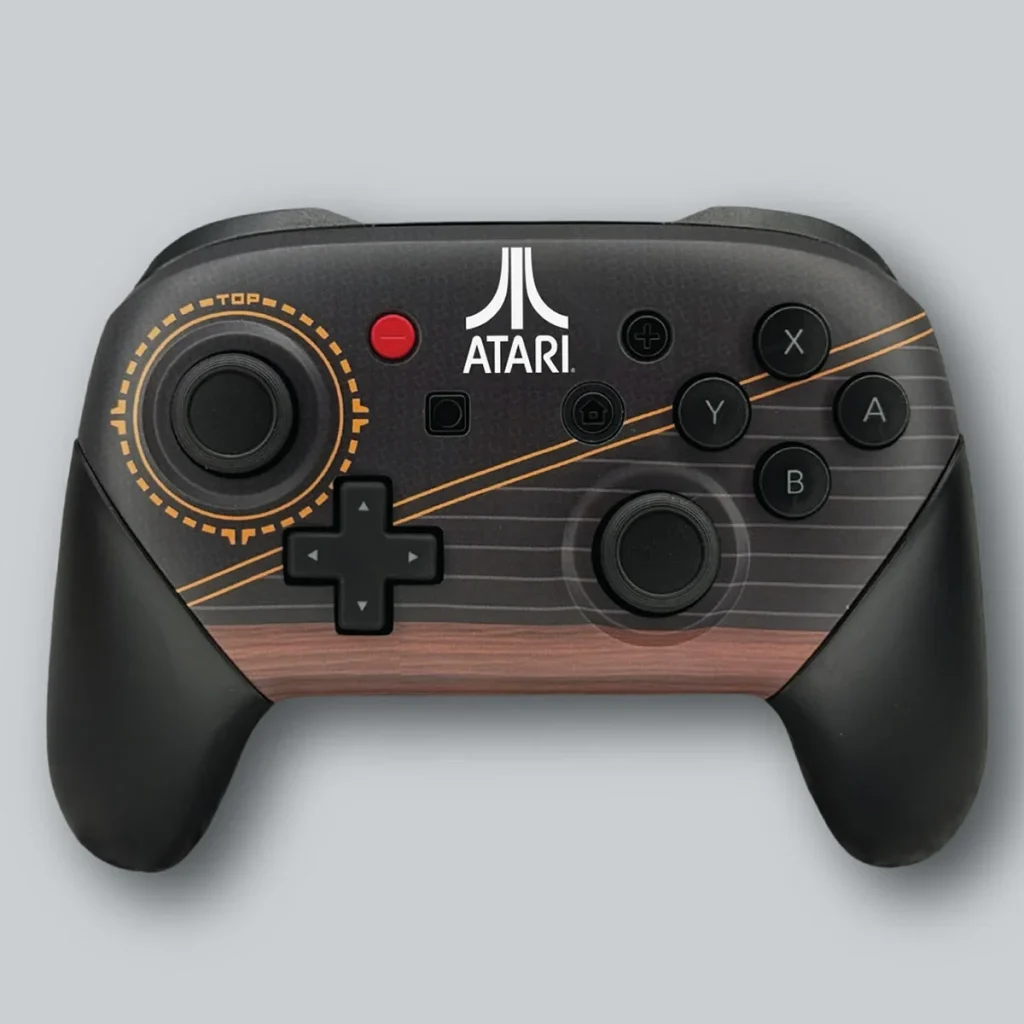 Atari ส่งลวดลายความร่วมสมัยบน 3 คอนโทรเลอร์ในยุคใหม่ 7 Atari