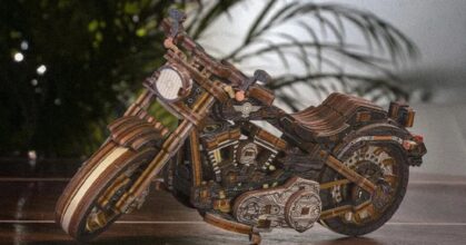 โมเดลไม้มอเตอร์ไซค์จำลอง Cruiser V-Twin เตรียมวางจำหน่ายปลายเดือนพฤศจิกายน 2025