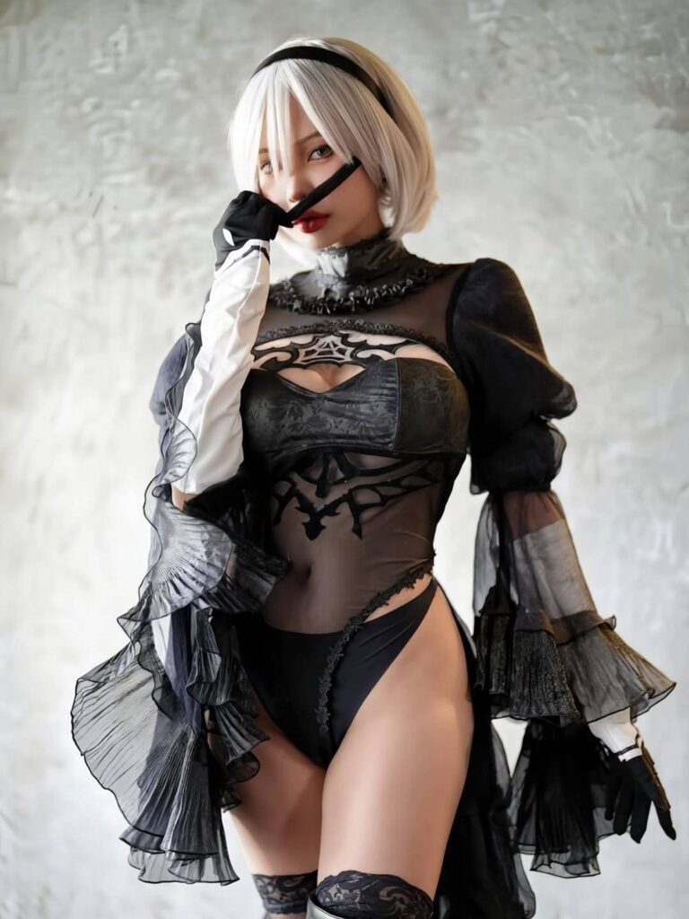 NoNieR กับโนเกียในชุดคอสเพลย์ 2B จาก NieR: Automata