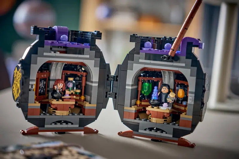 แฟน Harry Potter ได้เวลาเข้าคลาสเรียนปรุงยาจาก LEGO แล้ว 2 แฟน Harry Potter ได้เวลาเข้าคลาสเรียนปรุงยาจาก LEGO แล้ว