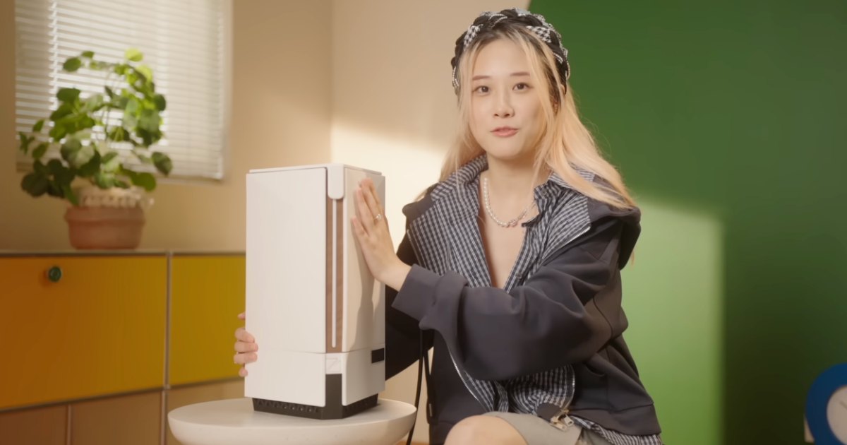 ยูทูบเบอร์ชาวจีนสร้างเครื่องเกมที่รวบ PS5, Switch 2 และ Xbox Series X เข้าไว้ด้วยกัน