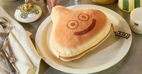 กระเป๋าสไลม์แพนเค้กจาก Dragon Quest น่ากินจนไม่กล้าใช้