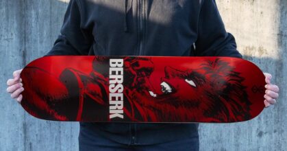 อย่างเท่! แผ่นสเก็ตบอร์ดลาย Guts จาก Berserk