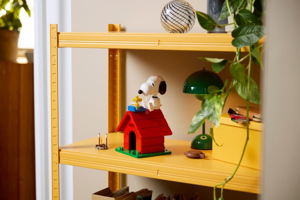 LEGO เปิดตัว Snoopy’s Doghouse ฉลอง 75 ปี Peanuts เซ็ตสะสมที่แฟนสนูปี้ไม่ควรพลาด 2 LEGO เปิดตัว Snoopy’s Doghouse ฉลอง 75 ปี Peanuts เซ็ตสะสมที่แฟนสนูปี้ไม่ควรพลาด
