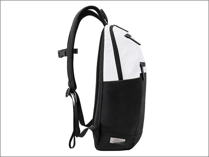 เท่ไม่เกรงใจใครกับกระเป๋าสะพายหลัง Initial D 4 Initial D