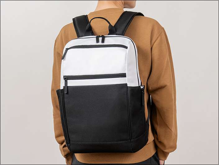 เท่ไม่เกรงใจใครกับกระเป๋าสะพายหลัง Initial D 7 Initial D