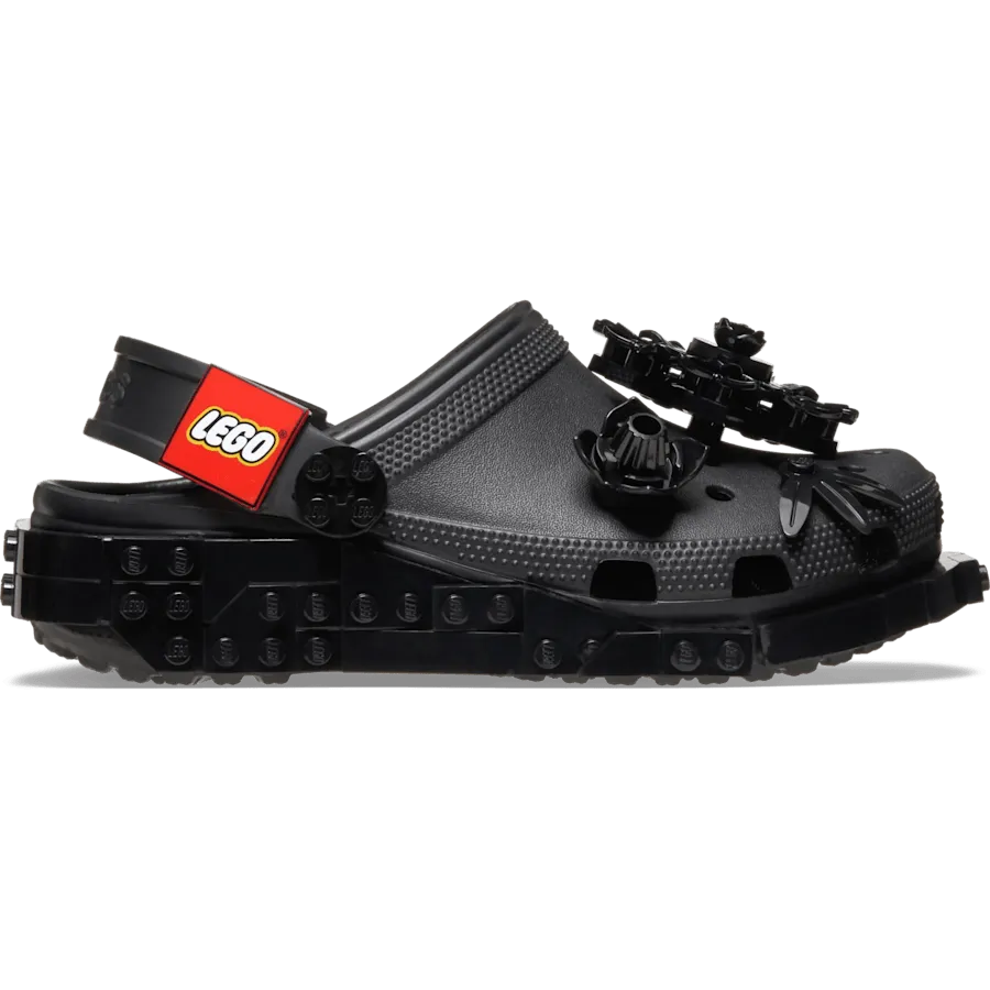 สนุกได้ในทุก ๆ วันกับรองเท้าสุดสร้างสรรค์ Crocs x LEGO 14 LEGO