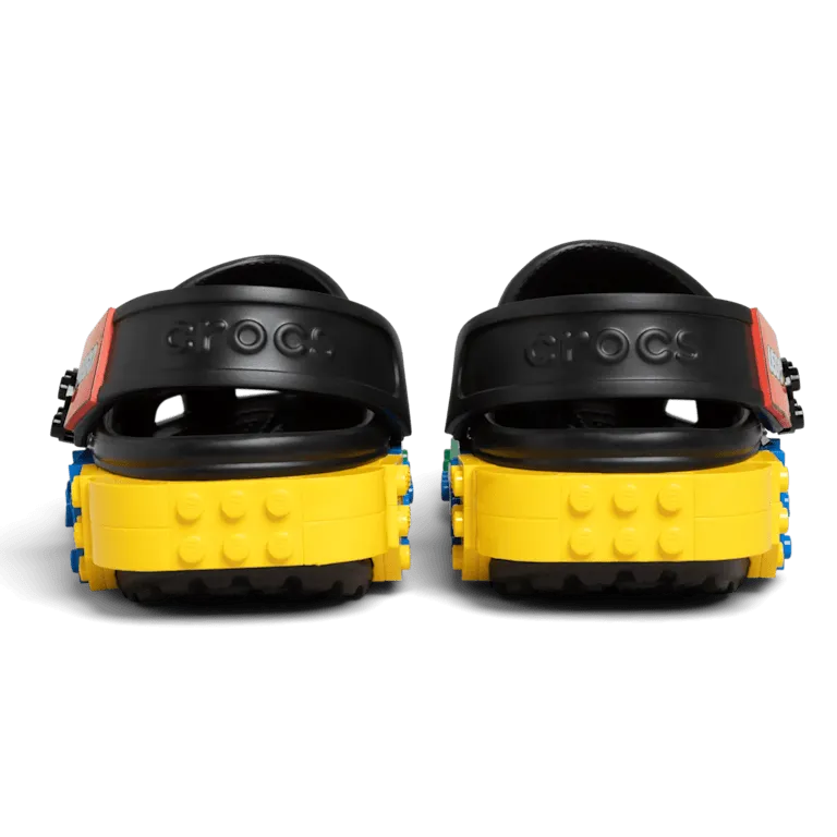 สนุกได้ในทุก ๆ วันกับรองเท้าสุดสร้างสรรค์ Crocs x LEGO 13 LEGO