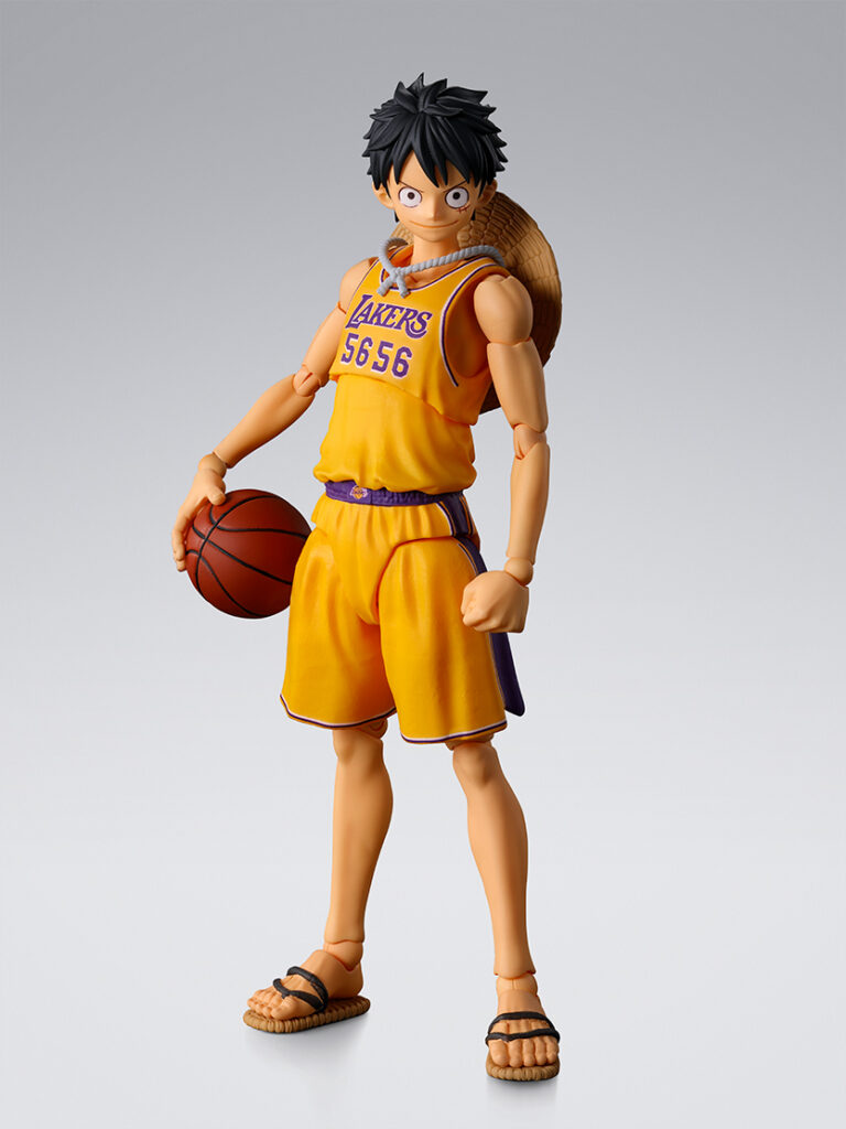 แอคชั่นฟิกเกอร์ Luffy จาก Onepiece ในชุดบาสเก็ตบอลทีมดัง S.H.Figuarts ส่งนำร่องมาก่อน 2 ทีม 2 Basketball figure in Lakers uniform.