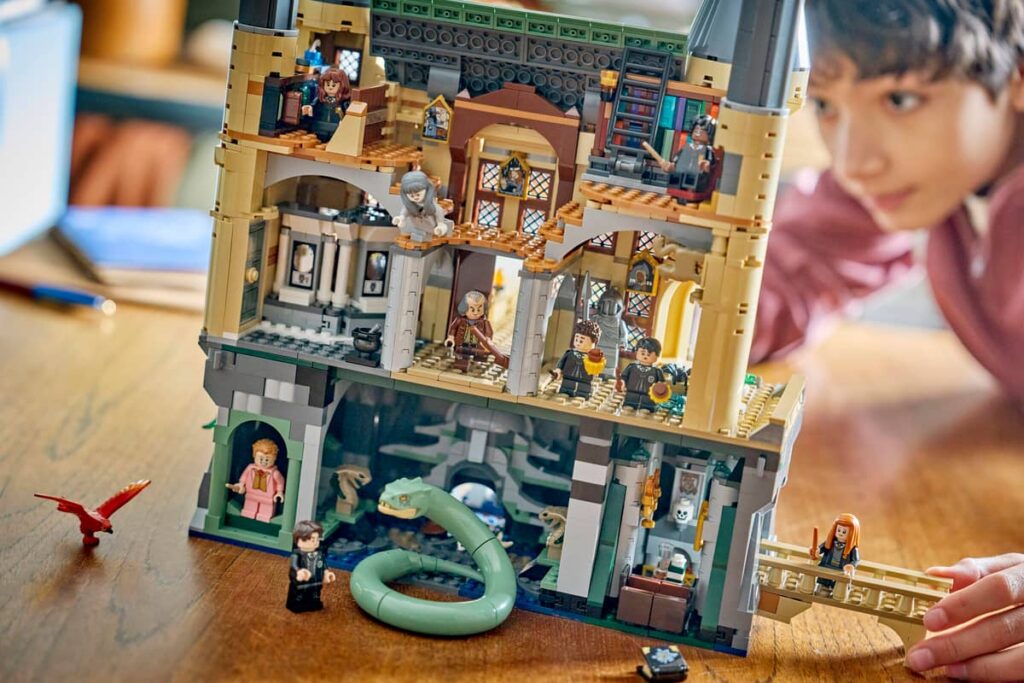 LEGO Hogwarts Castle: East Wing เปิดปราสาทส่วนใหม่! พาแฟน Harry Potter บุกห้องแห่งความลับ