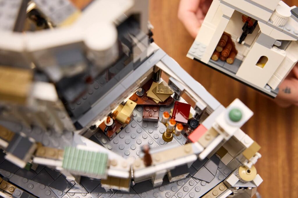 LEGO เปิดตัว "นครสีขาวแห่ง Gondor" จาก The Lord of the Rings ใหญ่สุดเท่าที่เคยมีมา!!