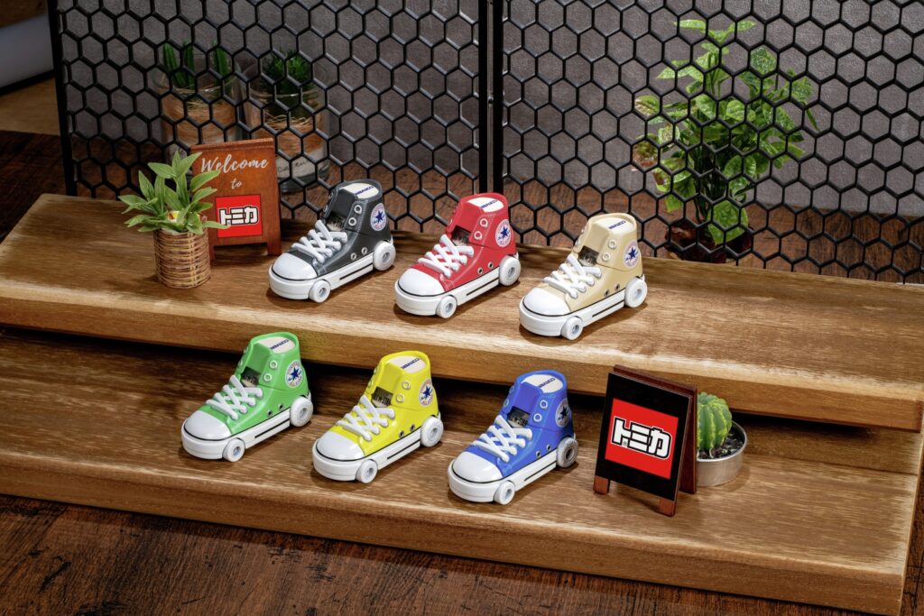 โอ๊ะ! สุดแนวรถของเล่นจำลองที่มาในรูปแบบรองเท้า CONVERSE 2 CONVERSE