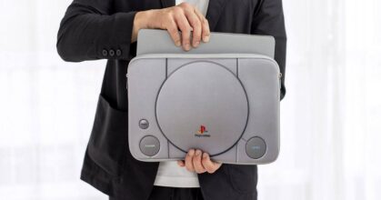 โดนใจวัย 90s กระเป๋าใส่ Laptop จำลองมาจากเครื่อง PlayStation