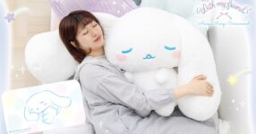 อุ้ย! น่ารักน่ากอดตุ๊กตา Cinnamoroll ตัวเบิ้มจาก TAKARA TOMY
