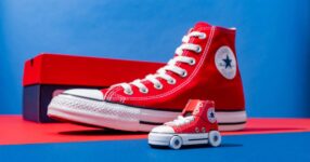 โอ๊ะ! สุดแนวรถของเล่นจำลองที่มาในรูปแบบรองเท้า CONVERSE