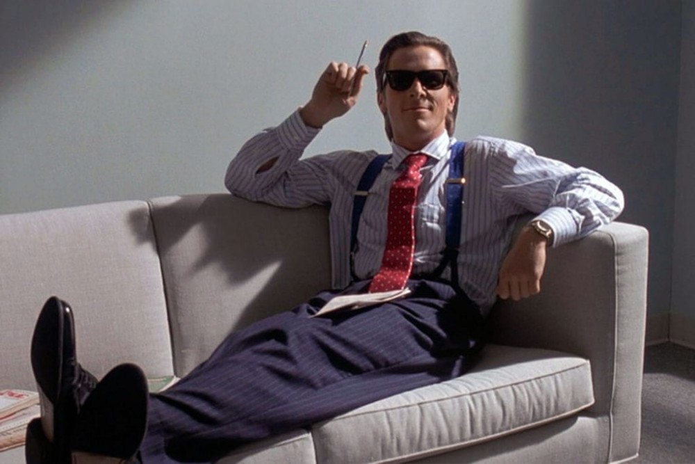 เกิดอะไรขึ้นกับแพทริค เบทแมน? ชวนวิเคราะห์ตัวละคร จาก American Psycho เมื่อคนรวยกลายเป็นฆาตกรต่อเนื่อง