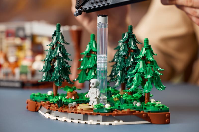 จิลเลียน แอนเดอร์สัน กลับมารับบท สคัลลี่ ในโฆษณา LEGO The X-Files