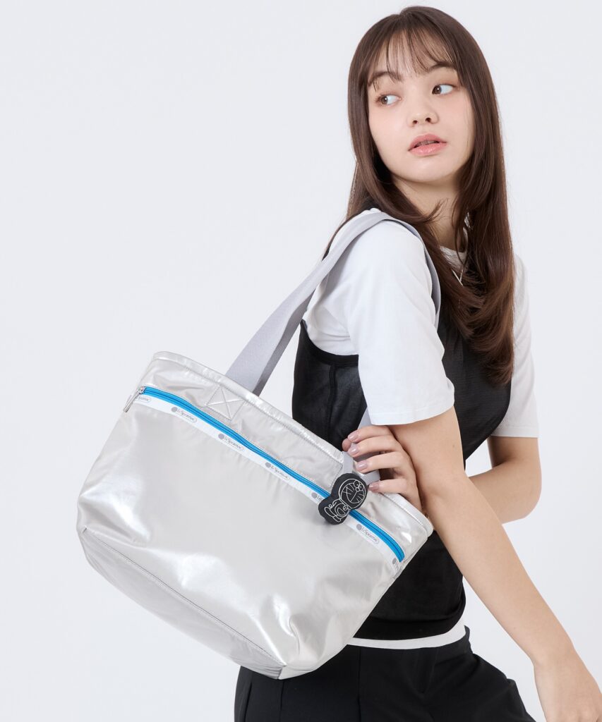 กระเป๋าธีม Doraemon สุดชิคจากแบรนด์ LeSportsac 9 Doraemon