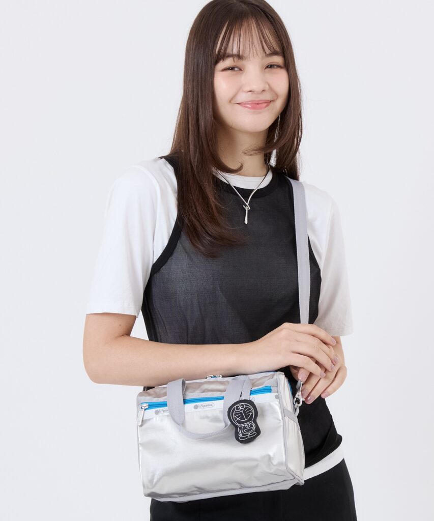 กระเป๋าธีม Doraemon สุดชิคจากแบรนด์ LeSportsac 13 Doraemon