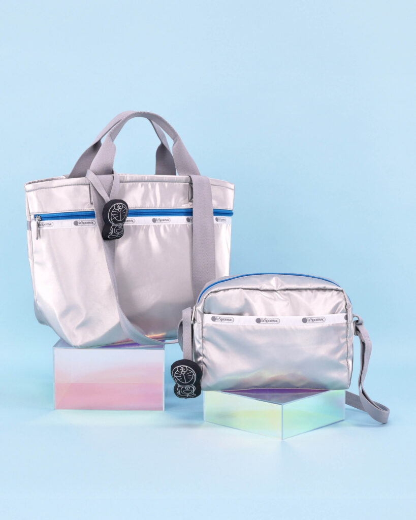 กระเป๋าธีม Doraemon สุดชิคจากแบรนด์ LeSportsac 2 กระเป๋าธีม Doraemon สุดชิคจากแบรนด์ LeSportsac