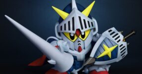 ฟิกเกอร์ Knight Gundam จาก SD Gundam Gaiden: The Hero of Lacroa
