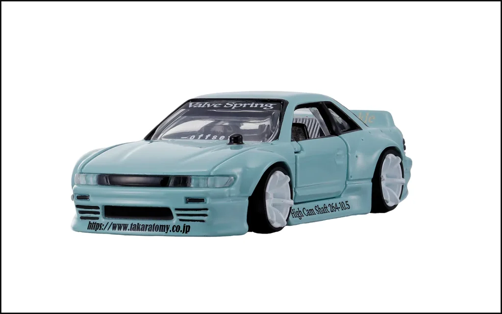 TOMICA