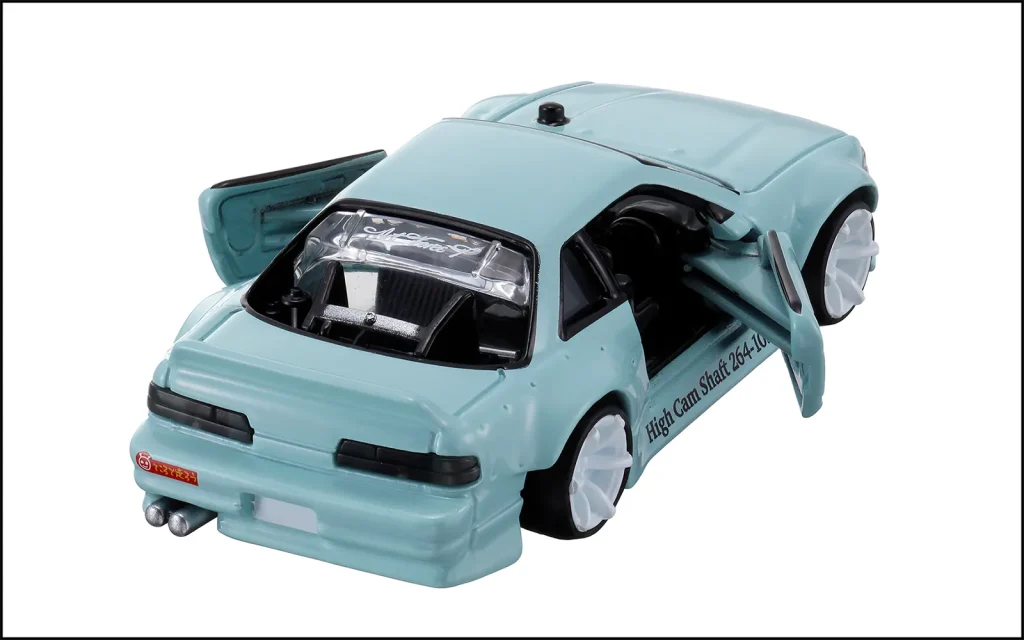 TOMICA