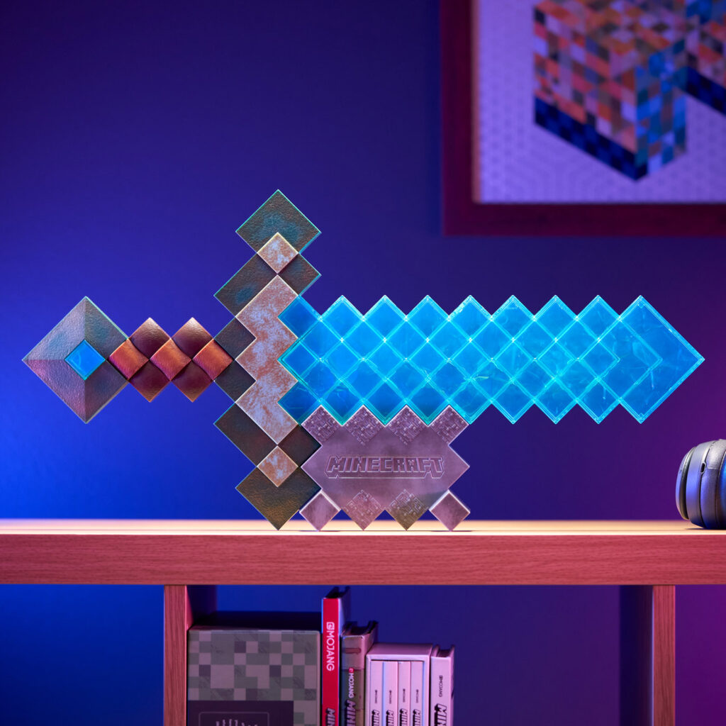3 ไอเทมน่าสะสมกับ Minecraft Real Life Replica 2 Minecraft