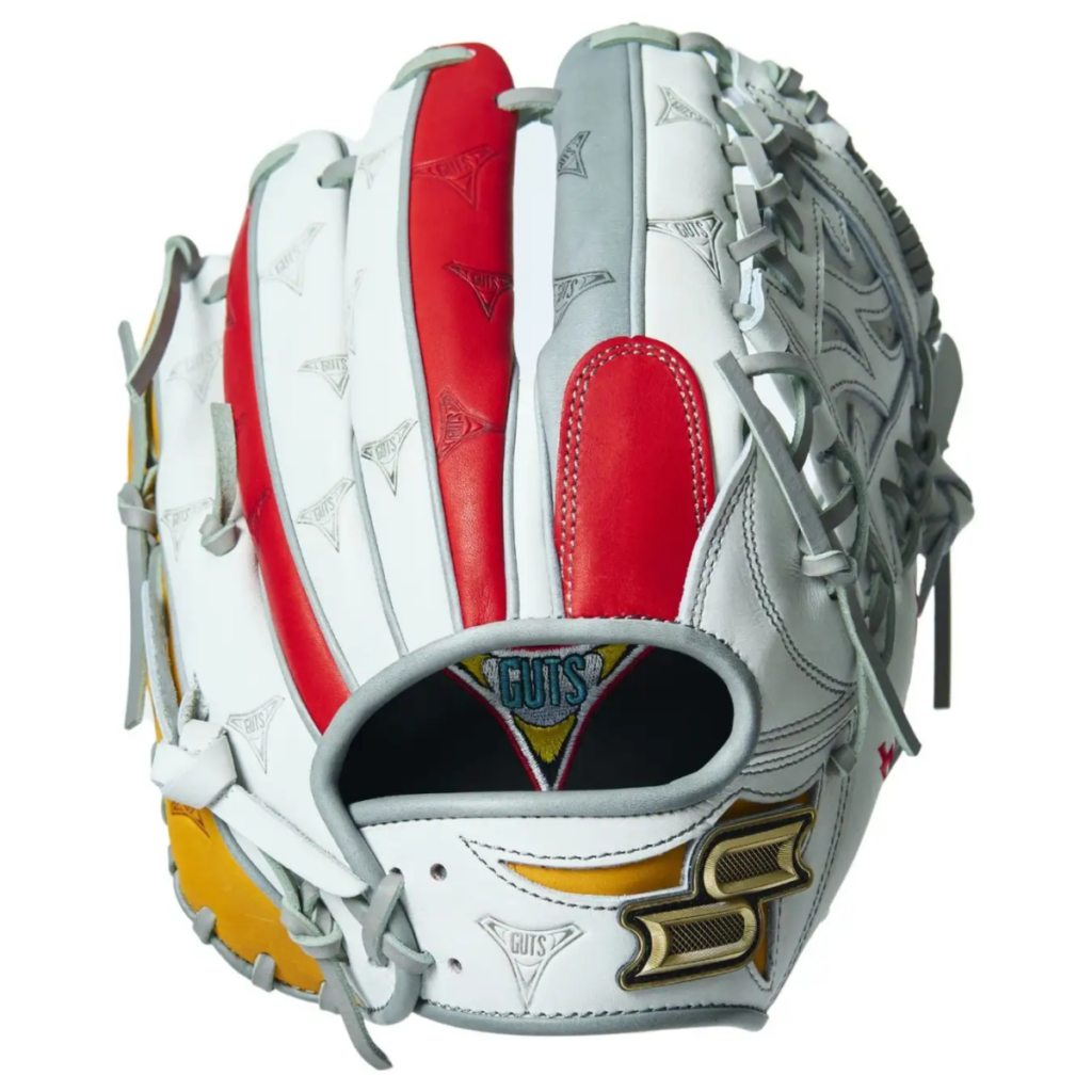 ถุงมือเบสบอล Ultraman Tiga ใส่แล้วพร้อมเป็นแสง!