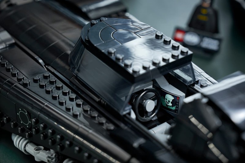 LEGO เปิดตัว Batmobile พร้อมลูกเล่นสุดเจ๋งแปลงร่างเป็น Batmissile ได้!! 11 LEGO เปิดตัว Batmobile พร้อมลูกเล่นสุดเจ๋งแปลงร่างเป็น Batmissile ได้!!