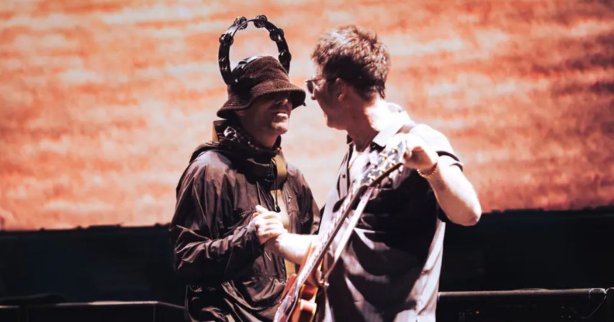 [Review] Oasis: Don’t Look Back In Anger บทบันทึกคืนดีของสองพี่น้องแกลลาเกอร์
