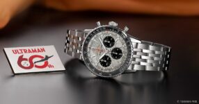 นาฬิกาข้อมือคอลเลคชั่นพิเศษ Breitling x ULTRAMAN