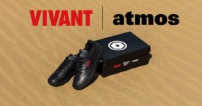 รองเท้ารุ่นพิเศษ Reebok x atmos x VIVANT