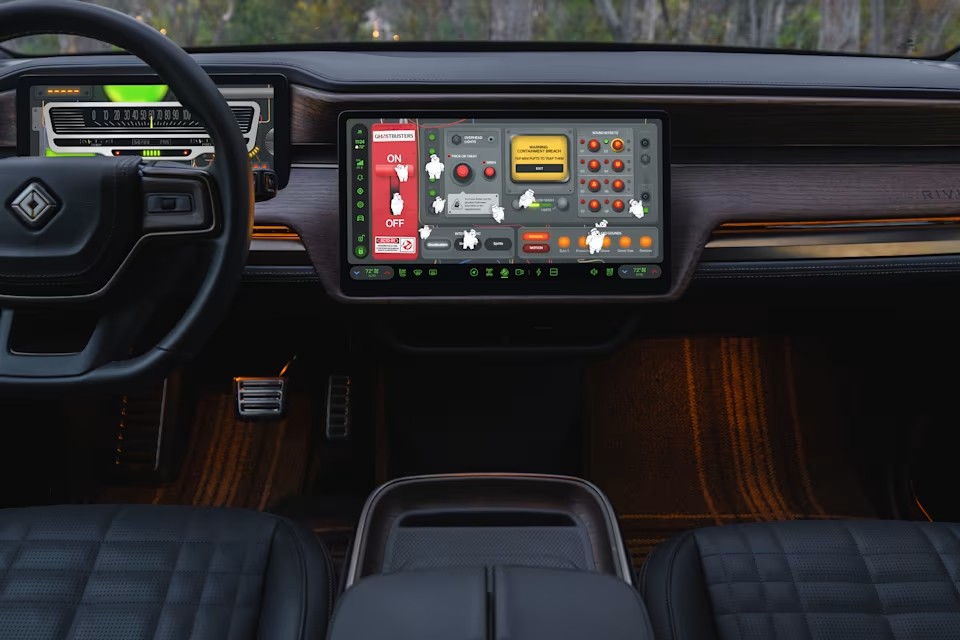 Rivian แปลงรถไฟฟ้าเป็นรถ Ghostbusters รับฮาโลวีน!